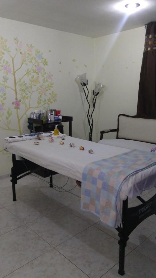 Hotel Diamante Inn Uriangato ภายนอก รูปภาพ